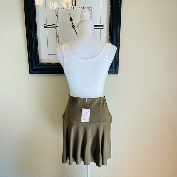 FREE PEOPLE Highlands Miniskirt In Army - Picture 3 of 3